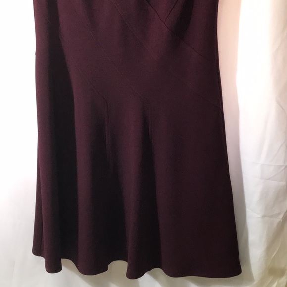 Roz & Ali Plum Wine women’s sz. 16 dress. Exposed gold toned zippered back - Picture 2 of 8